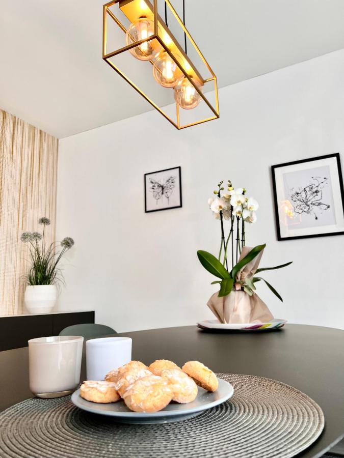 Maravilia Apartment - Vicino A Splash & Spa Tamaro リヴェラ エクステリア 写真